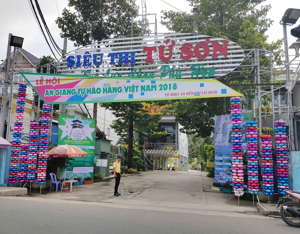 Tôn vinh hàng Việt uy tín