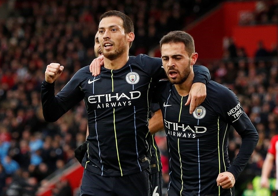 Diệt gọn Southampton trong hiệp một; Man City gửi lời tuyên chiến đến Liverpool