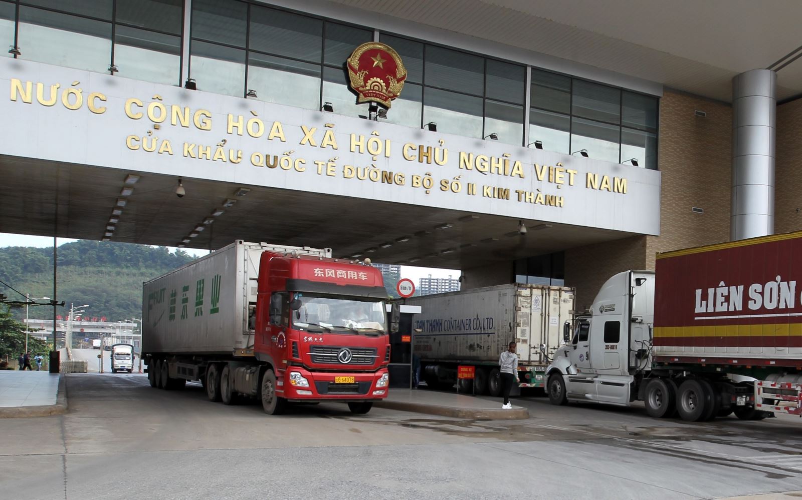Năm 2018, xuất siêu ấn tượng 7,2 tỷ USD, gấp hơn 3 lần so với năm 2017