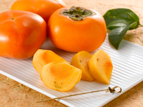 Những lợi ích không ngờ từ quả hồng giòn