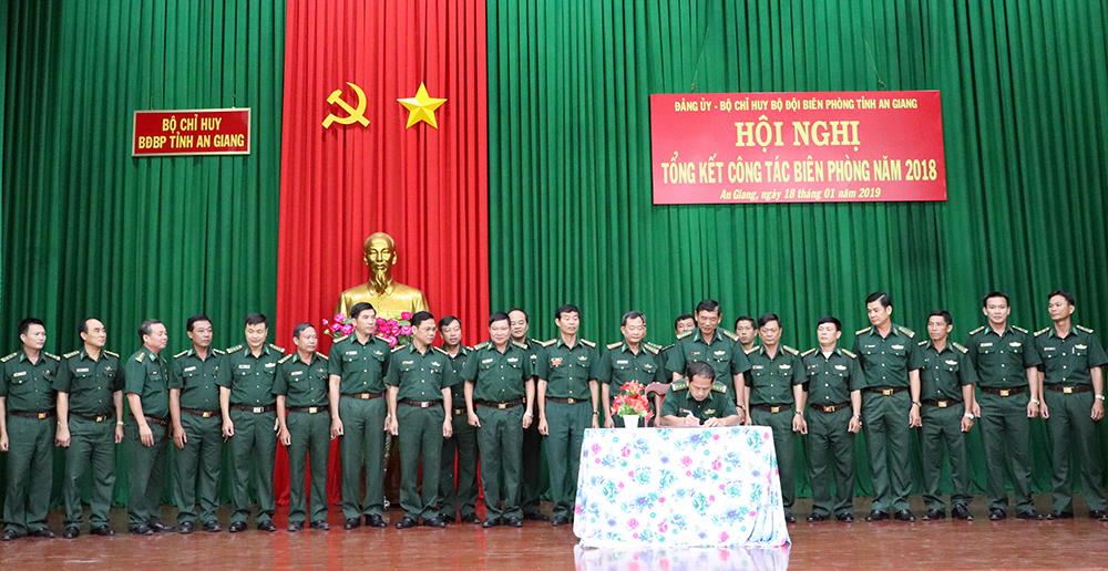 Phó Bí thư Thường trực Tỉnh ủy Võ Anh Kiệt dự Hội nghị triển khai công tác biên phòng năm 2019 Phó Bí thư Thường trực Tỉnh ủy Võ Anh Kiệt dự Hội nghị triển công tác biên phòng năm 2019