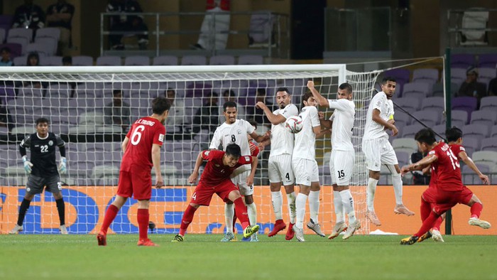 Việt Nam - Jordan: Đi tiếp hay không vẫn tự hào!