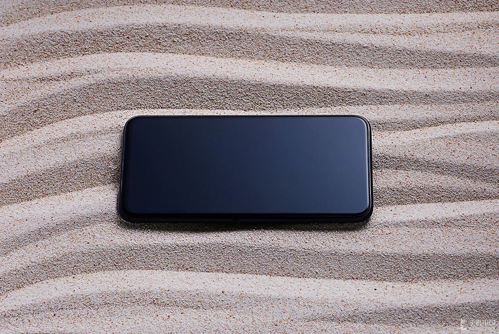 Vivo APEX 2019 ra mắt: Thiết kế “không lỗ”, Snapdragon 855, RAM 12GB, hỗ trợ 5G