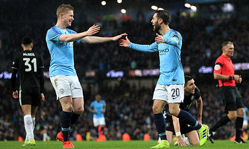 Man City thắng 5-0 ở vòng bốn Cup FA