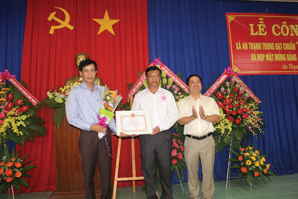 An Thạnh Trung đạt chuẩn "Xã văn hóa nông thôn mới"