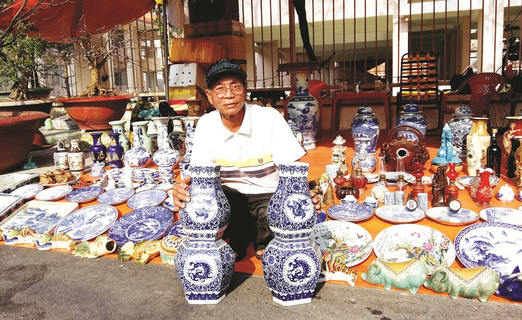 Săn đồ cổ chưng Tết