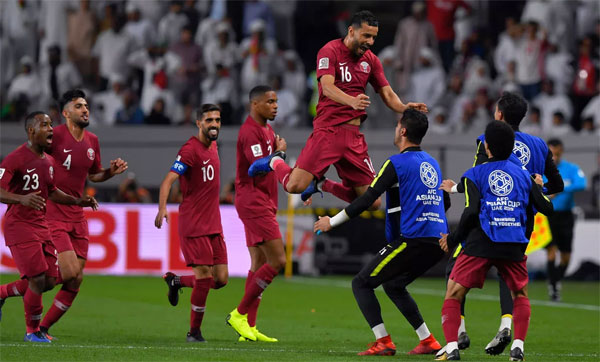 Thắng chủ nhà UAE 4-0, Qatar vào chung kết