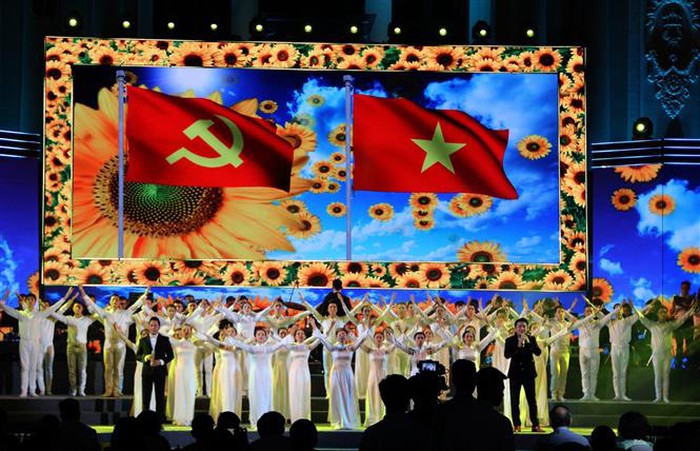 Kỷ niệm 89 năm Ngày thành lập Đảng: Mùa xuân, ước vọng và niềm tin