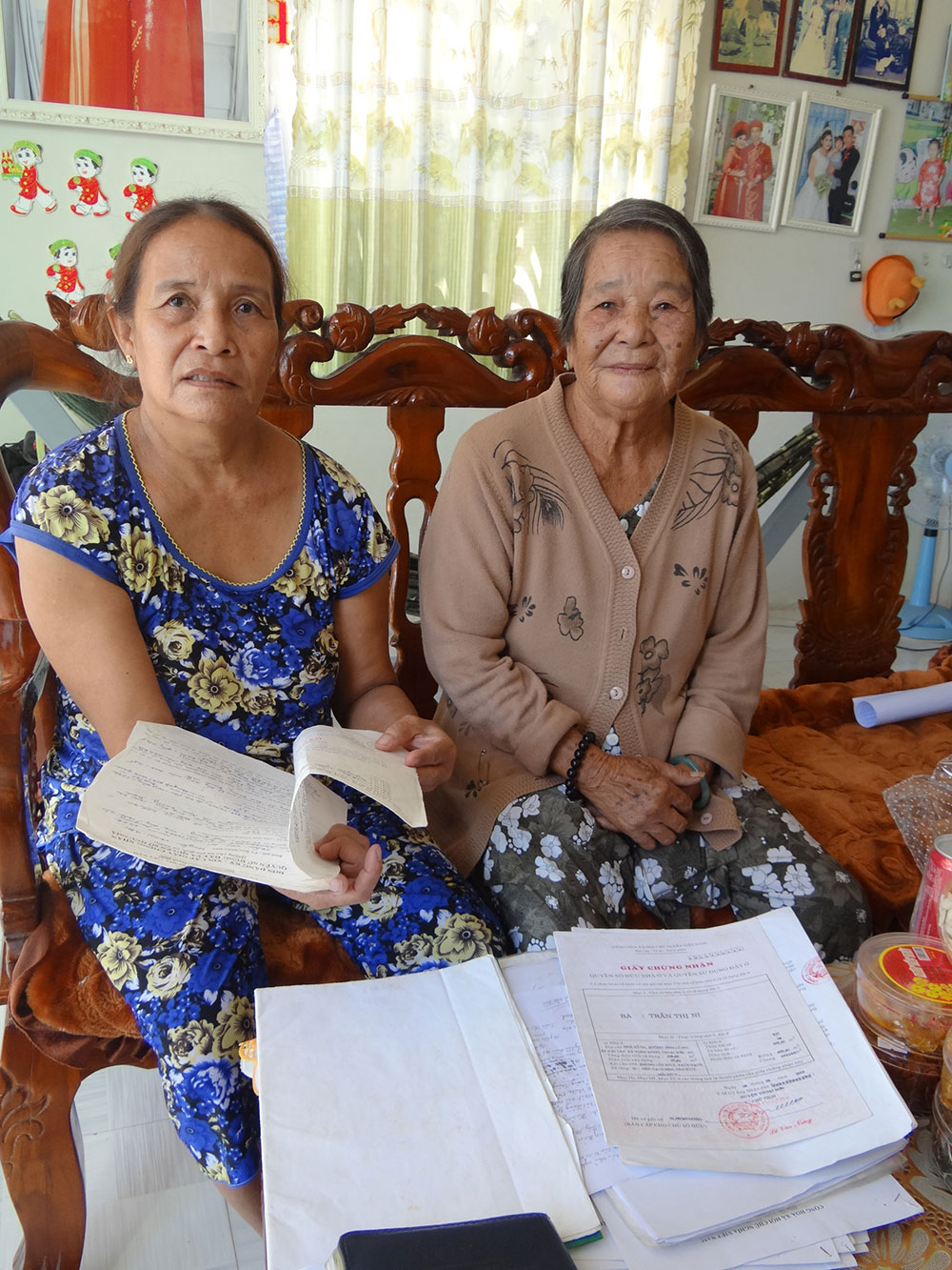 Tranh chấp nhà đất, con kiện mẹ ra tòa án