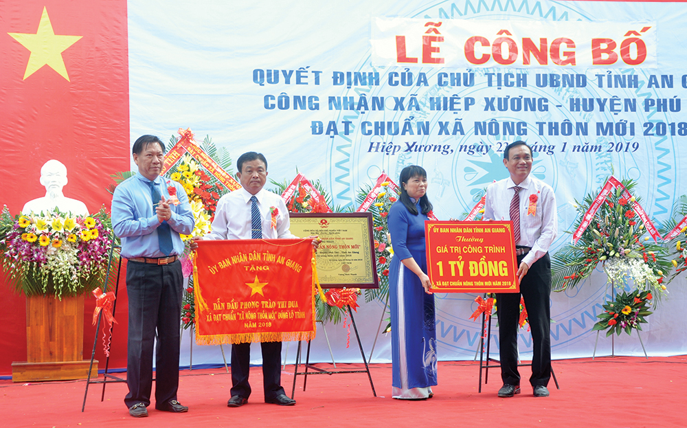 Sắc xuân trên xã nông thôn mới Hiệp Xương