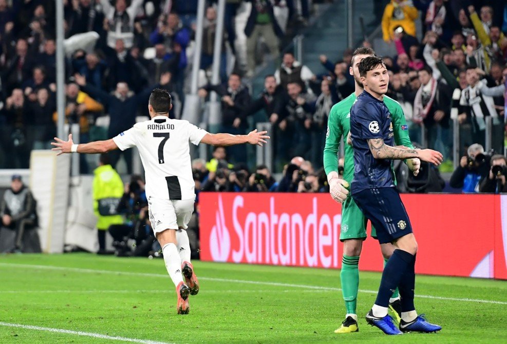 Real Madrid thảm bại ở Champions League: Có một vị vua vừa băng hà