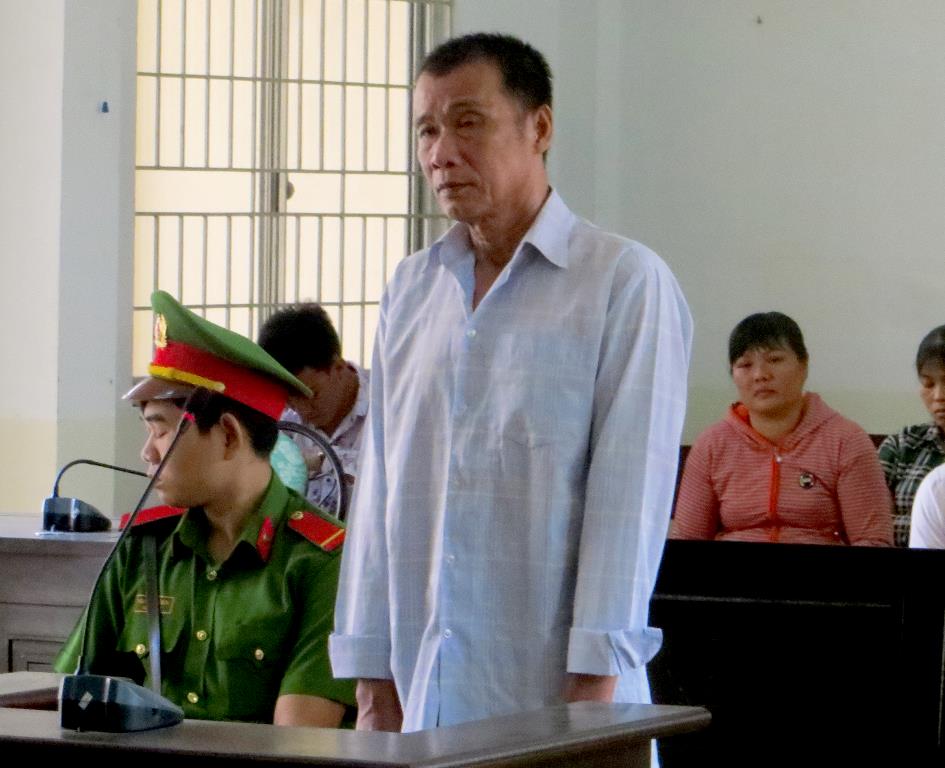 U.60 vẫn đi trộm
