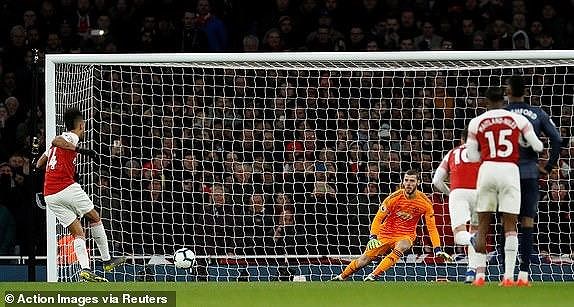 Arsenal đá bay MU khỏi Top 4, Chelsea tiếp tục trượt dài