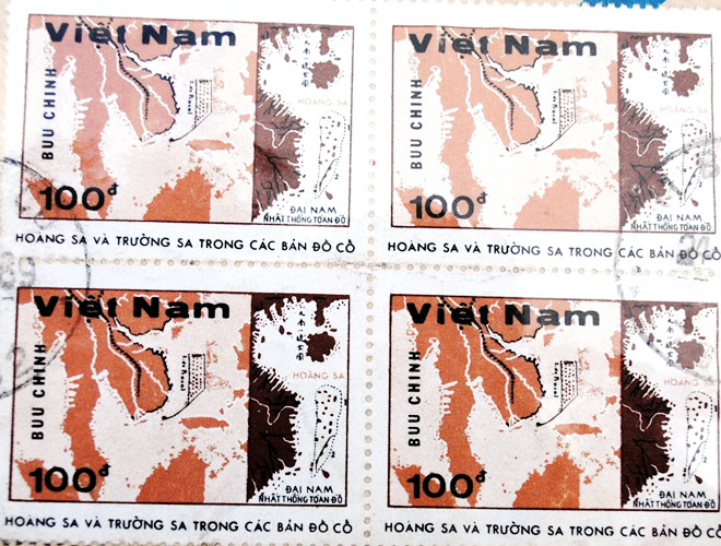 Người giữ dáng hình Tổ quốc qua những con tem
