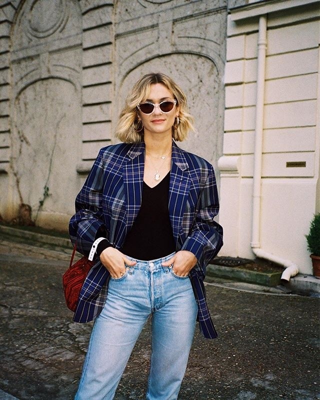 3 cách mặc quần jeans sang chảnh như 1 quý cô Pháp chính hiệu