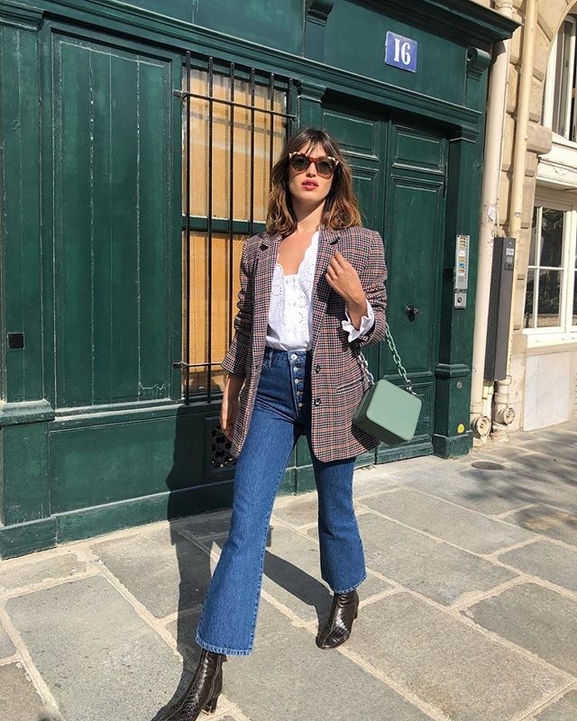 3 cách mặc quần jeans sang chảnh như 1 quý cô Pháp chính hiệu