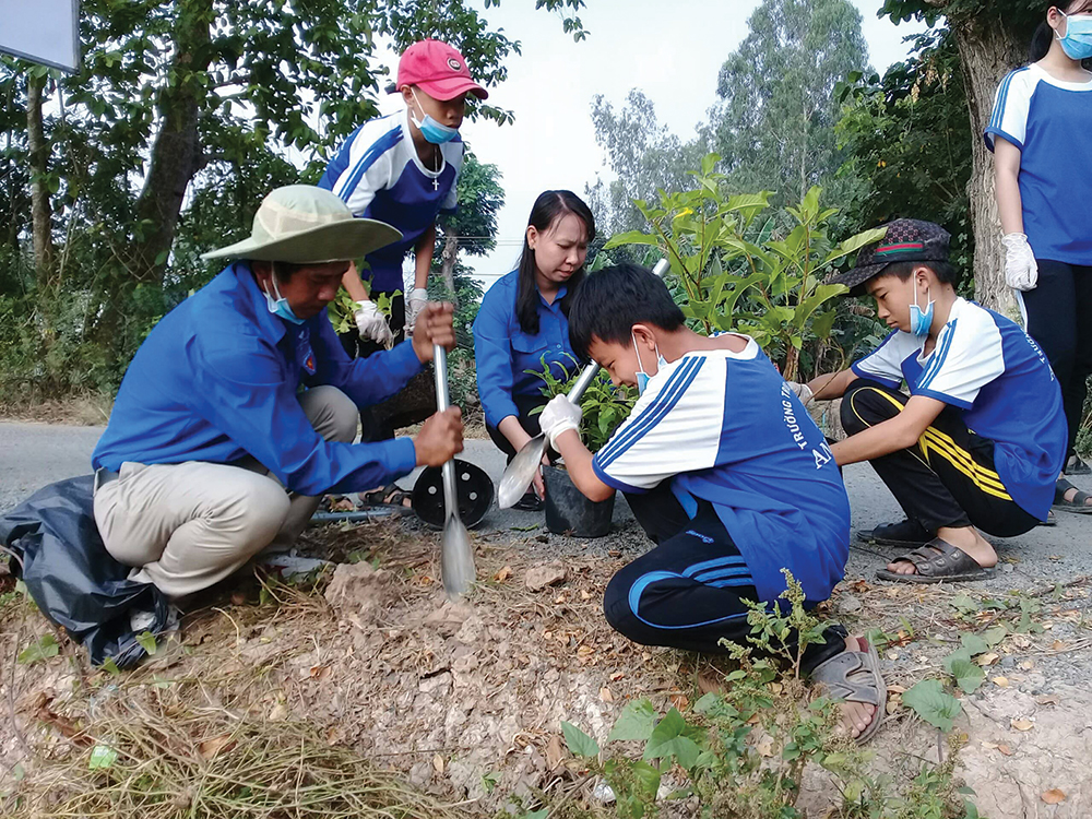Màu áo xanh tình nguyện