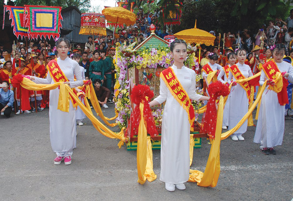 Định hướng phát triển du lịch tâm linh vùng biên thành phố Châu Đốc