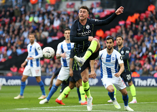 Man City vào chung kết Cup FA