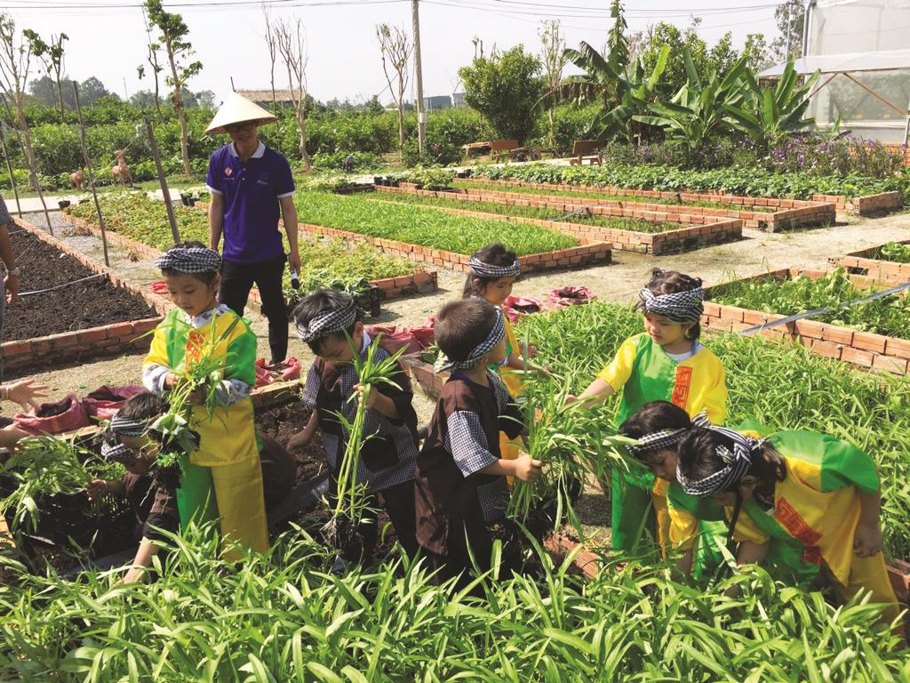 Phát triển du lịch canh nông kết hợp giáo dục học đường