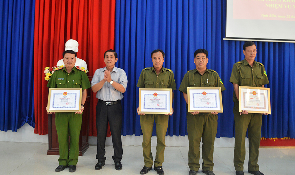 Đảm bảo bình yên vùng biên giới Đảm bảo bình yên vùng biên giới