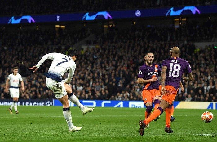 Lượt về Tứ kết Cúp C1: MU chờ phép màu, Juventus trông cậy vào Ronaldo