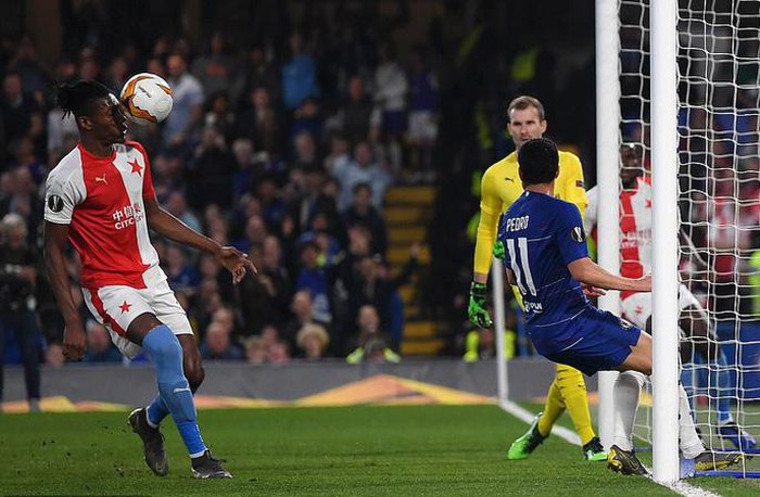 Rượt đuổi 7 bàn, Chelsea suýt trả giá đắt tại Europa League