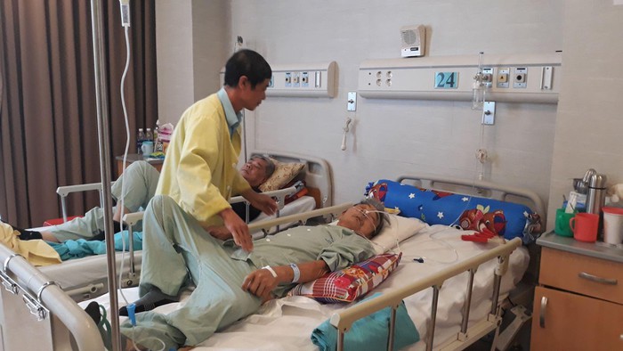 Nắng nóng đột ngột, người già dễ đột quỵ