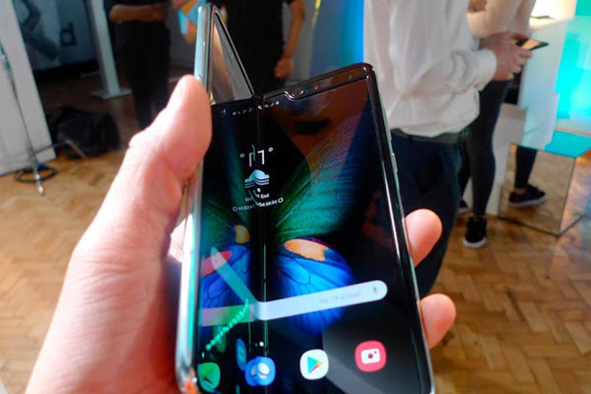 Bất chấp tất cả, Galaxy Fold vẫn ra mắt tại Mỹ đúng hạn