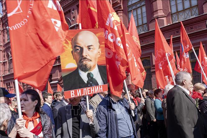 Khắp nước Nga kỷ niệm 149 năm Ngày sinh lãnh tụ V. I. Lenin