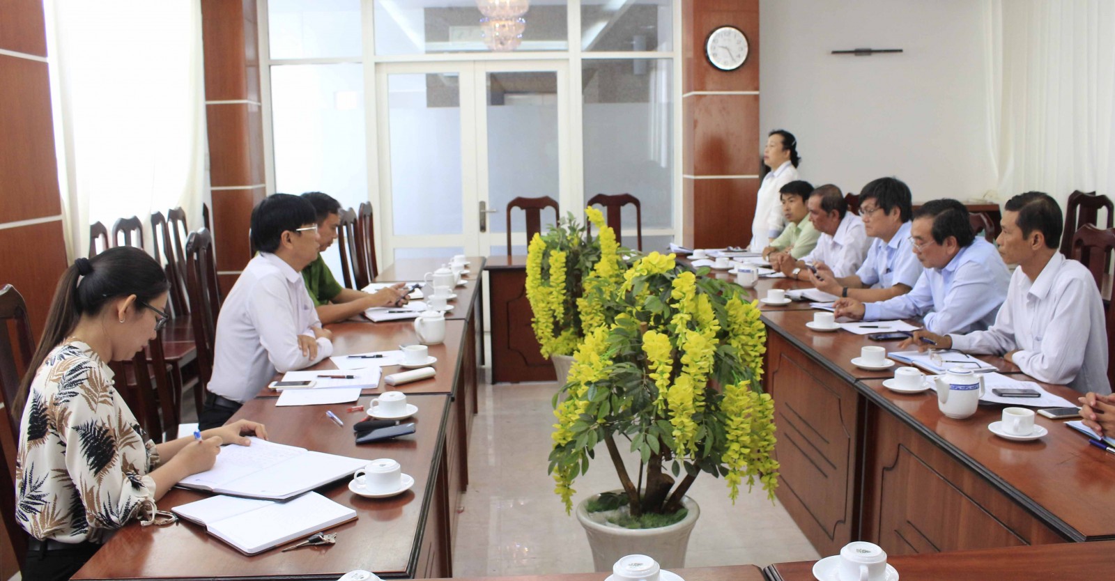 Họp bàn giải quyết dứt điểm tình trạng học sinh đánh bạn tại Trường THCS Mỹ Thới