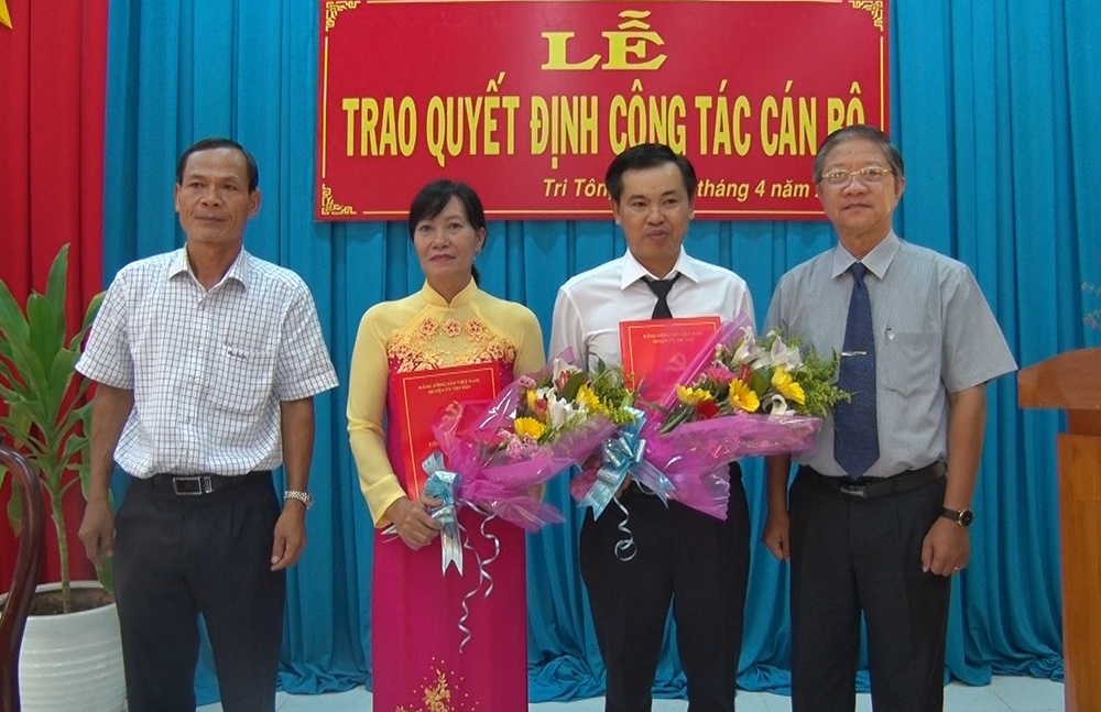 Ông Trần Nam Dương về làm Bí thư Đảng ủy xã Lương An Trà Ông Trần Nam Dương về làm Bí thư Đảng ủy xã Lương An Trà
