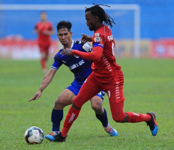 Dư âm vòng 7 V-League: Hà Nội đoạt lại ngai vàng, HAGL đánh rơi chiến thắng