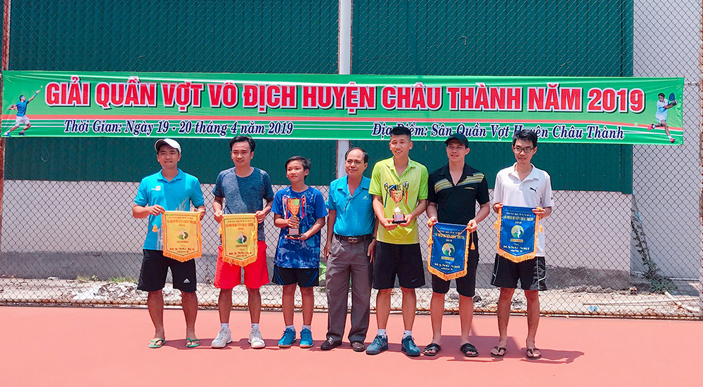 Nhiều hoạt động thể thao mừng ngày thống nhất đất nước