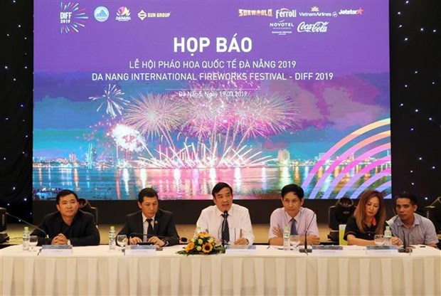 Phân luồng giao thông phục vụ Lễ hội Pháo hoa quốc tế Đà Nẵng 2019