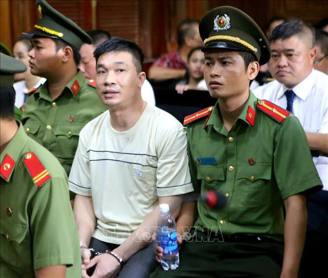 Xét xử 'ông trùm' xưởng sản xuất ma túy tổng hợp liên tỉnh