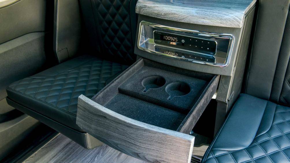 Peugeot Traveller ra mắt thị trường Việt Nam, giá từ 1,7 tỷ đồng