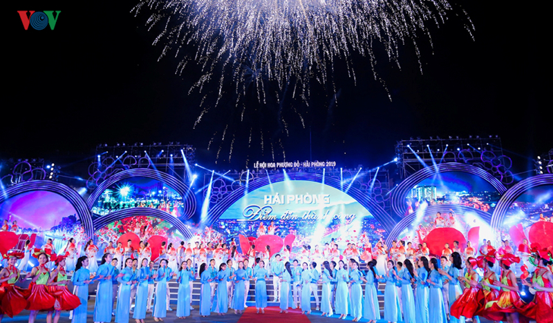 Thủ tướng dự khai mạc Lễ hội Hoa phượng đỏ - Hải Phòng 2019