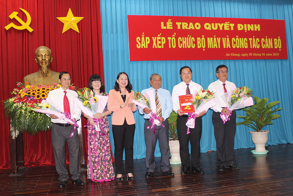 Tập trung thực hiện nhiều nhiệm vụ trọng tâm Tập trung thực hiện nhiều nhiệm vụ trọng tâm