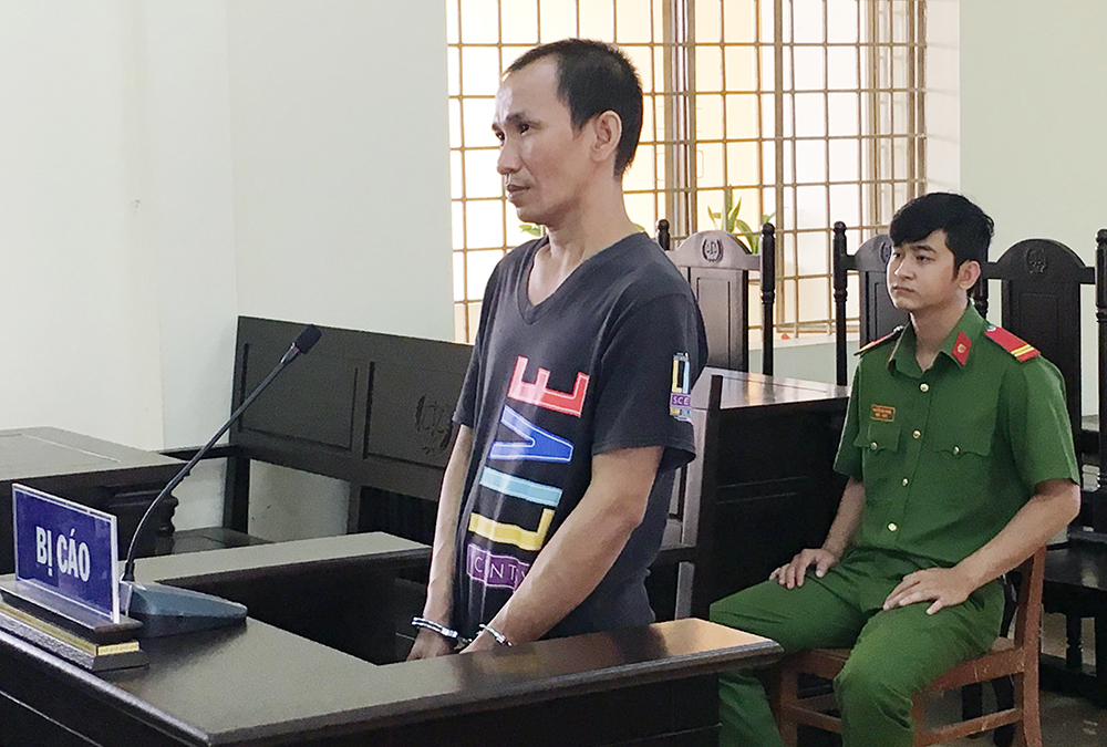 Trộm cắp quen tay