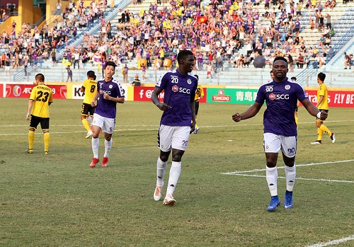 Đả bại "đại gia" Singapore, Hà Nội vượt qua vòng bảng AFC Cup