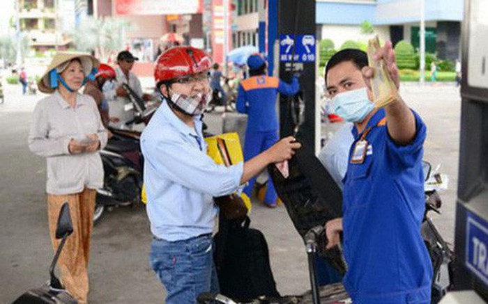 Sau 3 lần tăng liên tục, giá xăng có thể giảm mạnh vào ngày mai