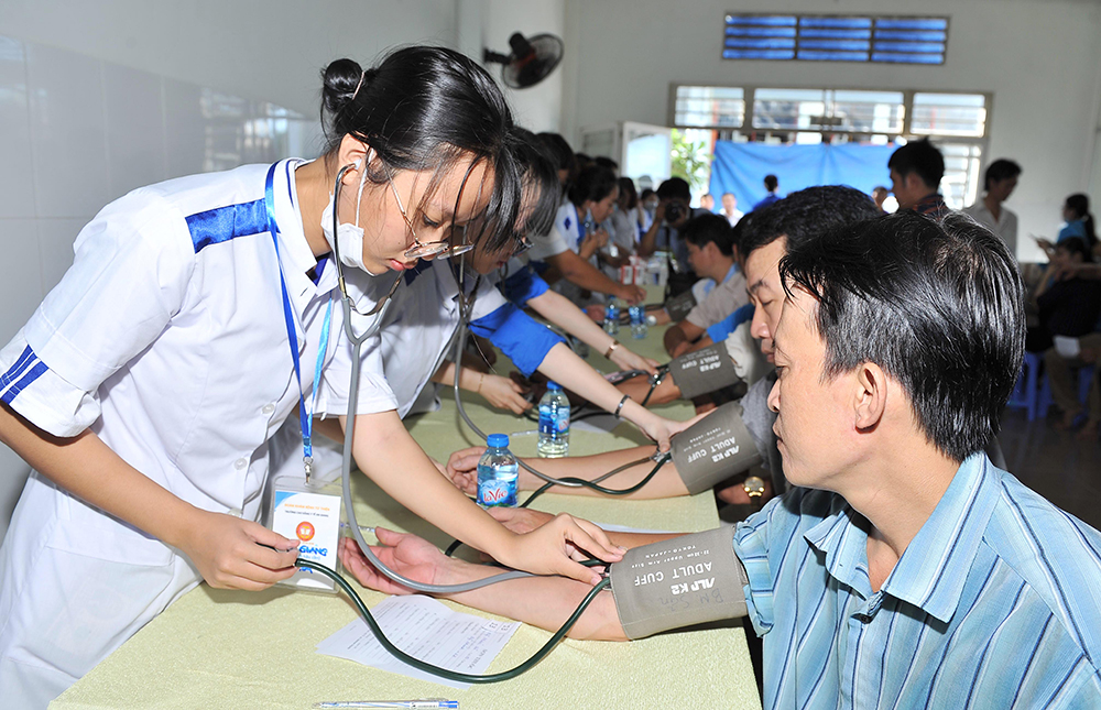 300 công nhân Công ty Cổ phần Xuất nhập khẩu thủy sản An Mỹ được khám bệnh, tư vấn và cấp thuốc miễn phí 300 công nhân Công ty Cổ phần Xuất nhập khẩu thủy sản An Mỹ được khám bệnh, tư vấn và cấp thuốc miễn phí