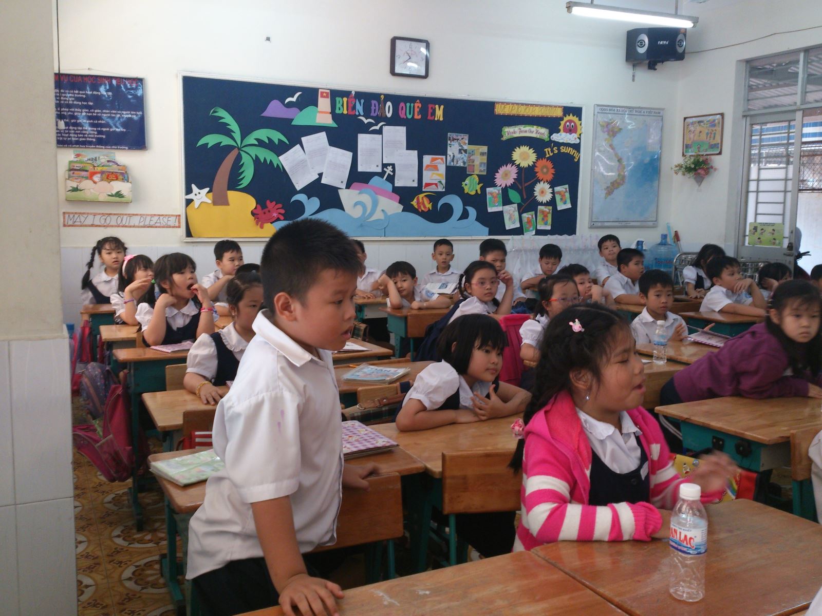 Triển khai chương trình mới, khó đảm bảo dạy học 2 buổi/ngày
