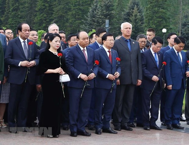 Thủ tướng Nguyễn Xuân Phúc thăm thành phố Saint Peterburg