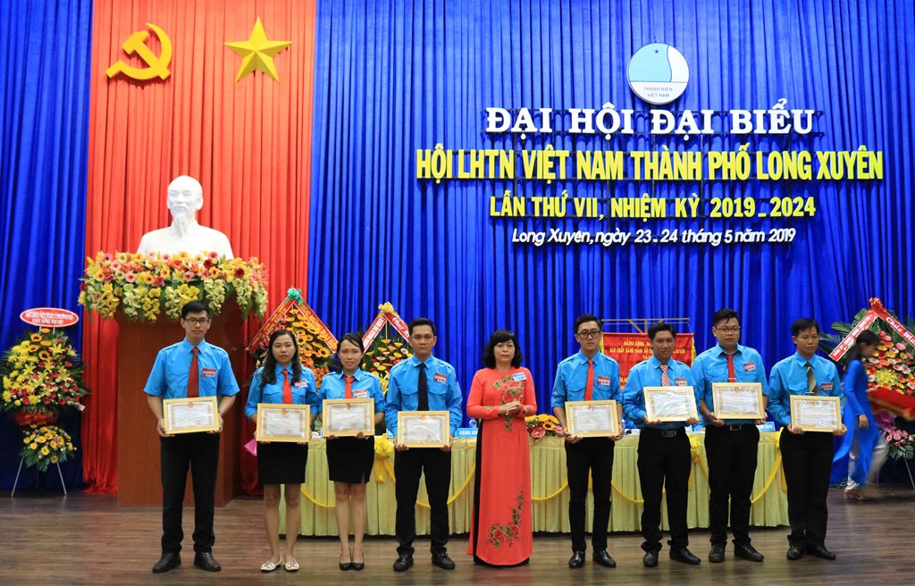 “Thanh niên TP. Long Xuyên sáng tạo, khởi nghiệp xây dựng quê hương Bác Tôn văn minh, hiện đại”
