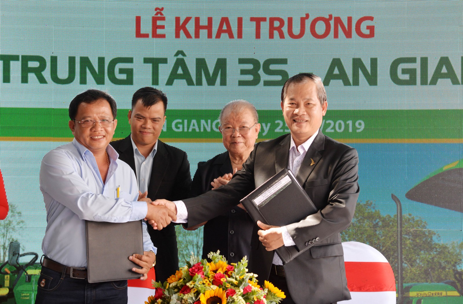 Công ty Cổ phần Thành Thành Công – Biên Hòa khai trương Trung tâm 3S – An Giang Ký kết hợp đồng đại lý chính thức của Trung tâm 3S - An Giang