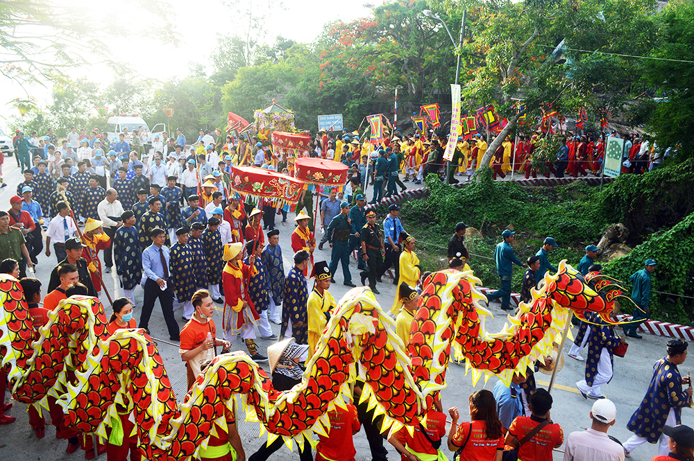 Khai hội Vía Bà Chúa Xứ núi Sam năm 2019