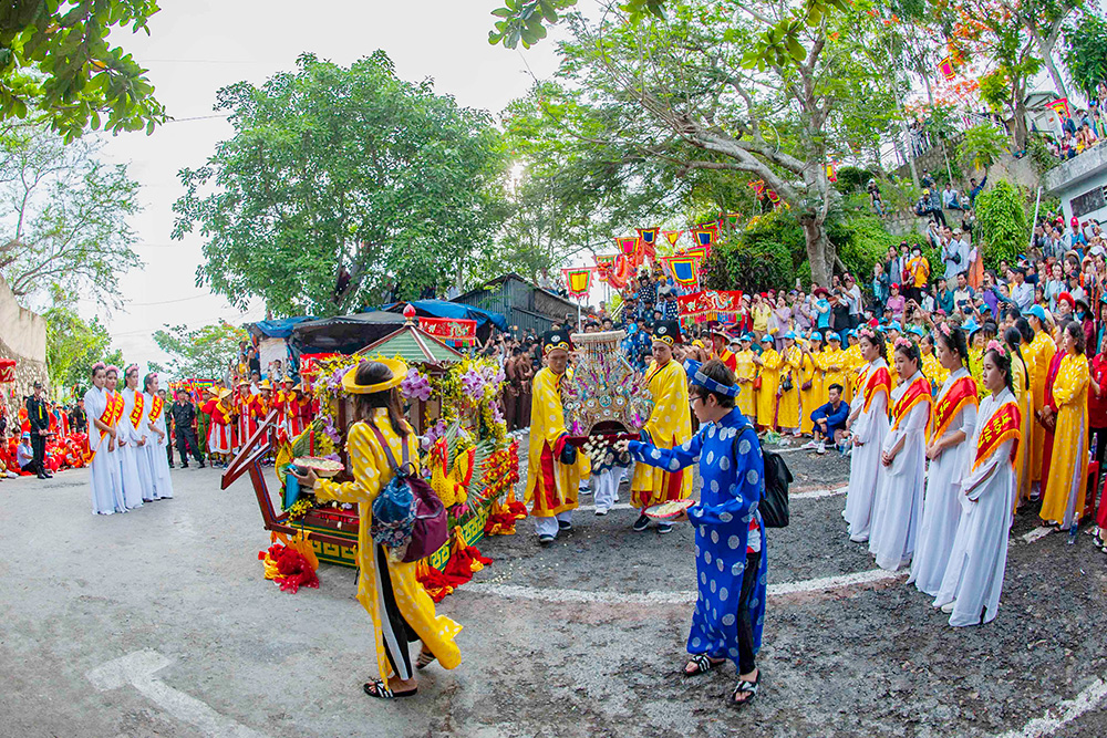 Khai hội Vía Bà Chúa Xứ núi Sam năm 2019