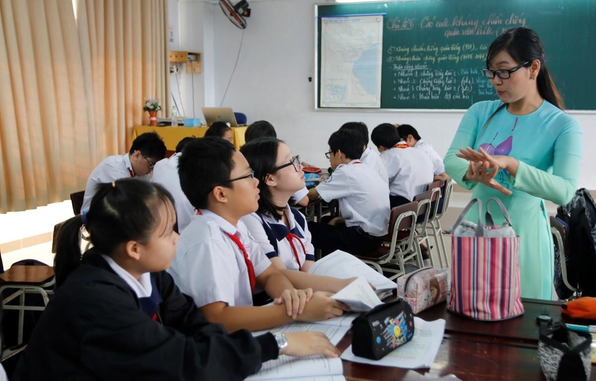 Bộ trưởng Phùng Xuân Nhạ: Kiên quyết xử lý giáo viên vi phạm đạo đức
